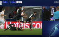 Khoảnh khắc VAR diệu kì đưa Man Utd hiên ngang vào tứ kết