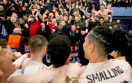 NÓNG! CĐV Man Utd bị đâm sau chiến thắng trước PSG