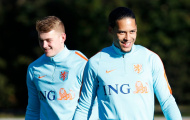 'Cậu bé vàng' 2018 đã hỏi Van Dijk về Liverpool