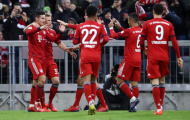 Đánh tennis trên sân nhà, Bayern trở lại ngôi đầu bảng