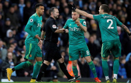 Trọng tài công nhận 'bàn thắng ma', Man City giành thắng lợi gây tranh cãi