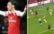 CĐV Arsenal tức điên với biểu hiện khó tin của Ozil ở bàn thứ 2