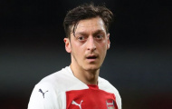 Giữa tâm bão chỉ trích, đã có 1 cái tên bảo vệ Ozil