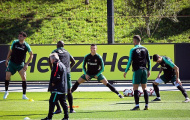Hội quân cùng Bồ Đào Nha, Ronaldo làm động tác 'trêu ngươi' UEFA