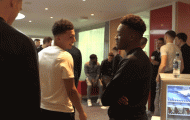 Jadon Sancho nói gì với Hudson-Odoi khi tập trung đội tuyển Anh?