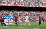 CĐV Barca trầm trồ: Messi đã tạo nên định nghĩa sút phạt mới!