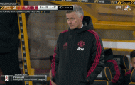 Solskjaer đứng chết lặng, nhưng 2 học trò ngồi cười tươi sau lưng
