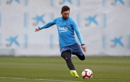 Messi, Suarez căng sức chờ đại chiến, dàn sao Barca lại đùa giỡn tẹt ga
