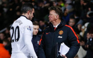 Tiết lộ: Van Persie bị Van Gaal bán khỏi M.U theo cách 'tàn nhẫn'