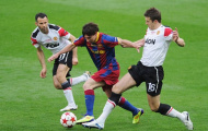 Mike Phelan so sánh Messi của hiện tại với mùa giải 2009