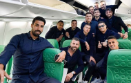 Lên máy bay, Ronaldo không quên thể hiện sự 'độc tôn' ở Juve