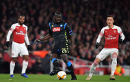 Fan Man Utd: 'Phil Jones hóa trang thành Koulibaly đó'
