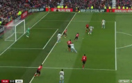 Man Utd hưởng lợi từ 2 quyết định gây tranh cãi trước West Ham