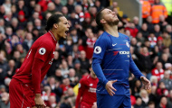 Mohamed Salah rực sáng trong ngày vận đen đeo bám Eden Hazard