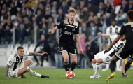 4 năm trước, Ajax mua Frenkie De Jong với giá 1 euro