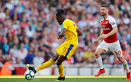 5 điểm nhấn Arsenal 2-3 Crystal Palace: Mustafi mắc sai lầm sơ đẳng, Bộ đôi tóc xù khiến Emery ngao ngán