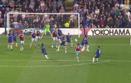 Không ngẫu nhiên Chelsea phải nhận bàn thua thứ 1000 ở Premier League