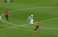 Hành động như De Jong, sao Man City đáng ra phải nhận thẻ đỏ