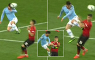 SỐC! Solskjaer đã đúng, cầu thủ Man City tung cú kungfu thẳng ngực sao Man Utd