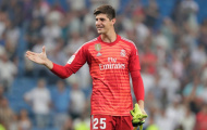 Quyết bám trụ ở Real, Thibaut Courtois bất ngờ lấy lại 'bùa may mắn'
