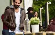 Vẻ mặt khó tin của Salah sau thất bại bẽ bàng trước Barca