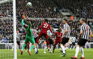 Ăn bàn từ tình huống cố định? Cứ 'cắp sách' học Liverpool