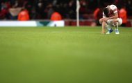 Top 4 xa dần, fan Arsenal điên máu: 'Tống khứ của nợ ngu ngốc'