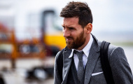 Vừa đặt chân đến Liverpool, đây là vẻ mặt khó hiểu của dàn sao Barca