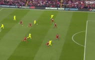 Fan Liverpool sôi máu vì pha 'đá nguội' của Suarez với Robertson