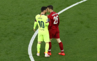 SỐC: Messi nhấn đầu sao Liverpool ngay trên sân, Henderson phải can ngăn