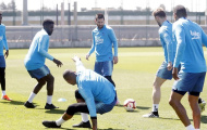 Sau nhục nhã ở Anfield, lần đầu tiên chứng kiến dàn sao Barca thế này