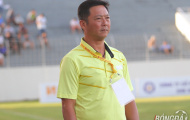 Sau đồng hương thầy Park, đến lượt Huỳnh Đức than trời về trọng tài
