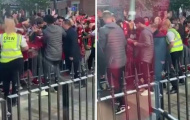 NHM cảm động với hành động của Salah và Henderson trước trận gặp Wolves