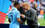 SỐC: Ăn 3, Pep Guardiola giáo huấn Sterling gay gắt ngay trên sân