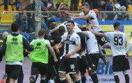 Đánh bại Fiorentina, Parma chính thức ở lại Serie A