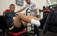 Sao Brazil gây ấn tượng mạnh với 'bắp đùi khủng' trong ngày lên tuyển