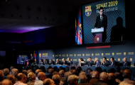 Trước 1000 thành viên, chủ tịch Barca ra phán quyết về tương lai của Valverde
