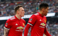 M.U dậy sóng! Đồng đội phẫn nộ với Young, Smalling và Jones vì 1 điều