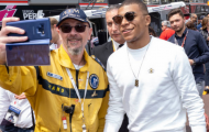 Ligue 1 vừa kết thúc, Mbappe ngay lập tức xuất hiện ở Monaco