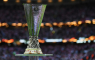 CĐV Arsenal kêu trời vì bị tống khỏi khách sạn ở Baku