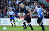 Sốt với hình ảnh Wenger dùng kỹ năng vượt qua sự truy cản của Zidane