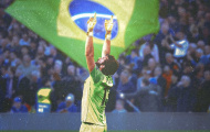Sau 9 năm, Alisson làm được điều Schmeichel, Cech, Neuer không thể làm