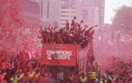 'Nhà vua' Liverpool nhuộm đỏ Merseyside ngày trở về nước Anh