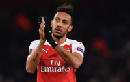 SỐC: Aubameyang có hành động 'kỳ quặc', fan Arsenal lo sốt vó