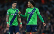 Fonte nói về Van Dijk: 'Giờ là lúc để một hậu vệ giành được QBV'