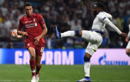 'Đã kiệt sức vì thua, tôi còn phải ngồi chung với mấy gã Liverpool'