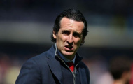 'Emery chỉ đơn giản vứt tôi ra ngoài'