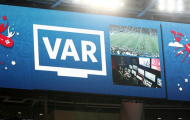 Góc nhìn: Giá trị của VAR và giá trị của bóng đá