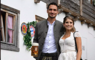 Vợ tuyệt đẹp của Hummels ra hầu tòa vì cáo buộc không trả tiền!