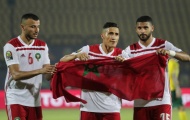 Kịch tính vỡ òa phút cuối, Morocco hạ gục Nam Phi giành vé đi tiếp